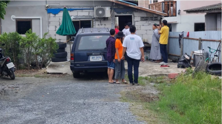 ラオス幼女売春 